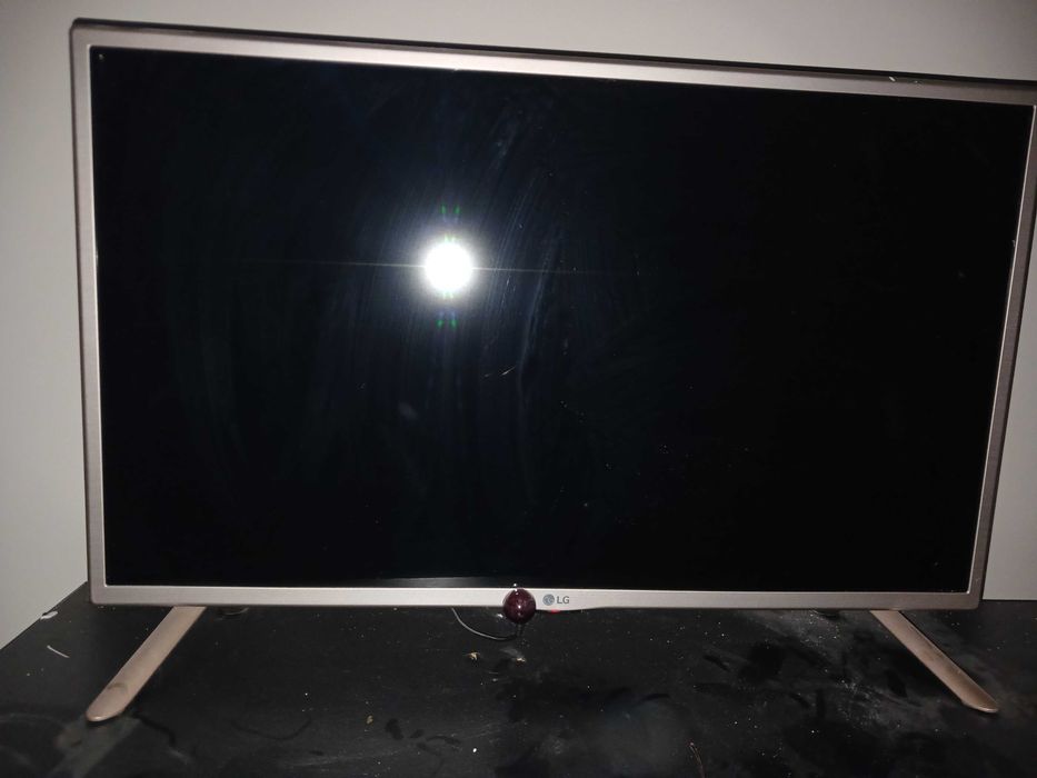 Telewizor  LG  32 cale