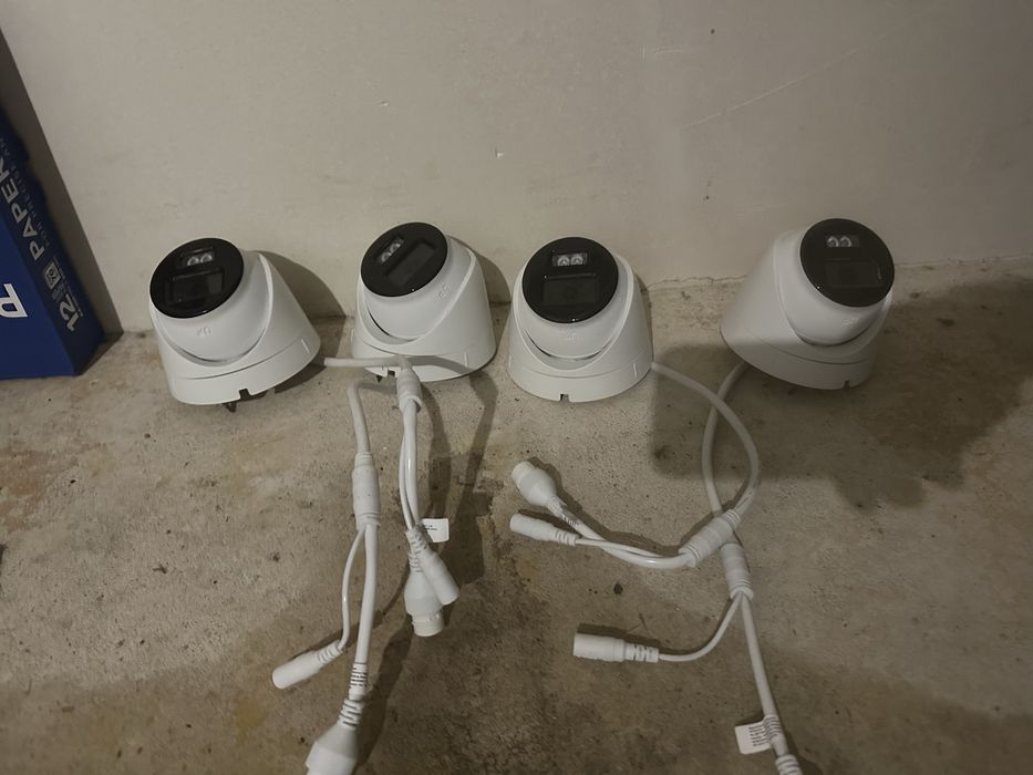 Kamery 4szt + monitor prawie nowe