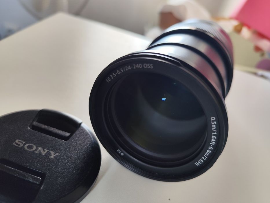 Sony FE 24-240mm 3.5-6.3
