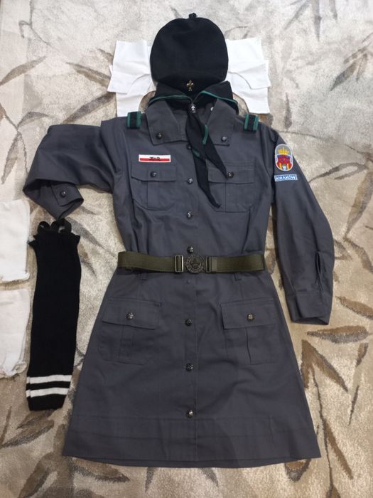 Strój harcerski dla dziewczynki ZHR