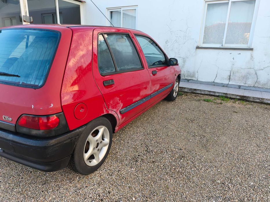 Vendo Clio nacional