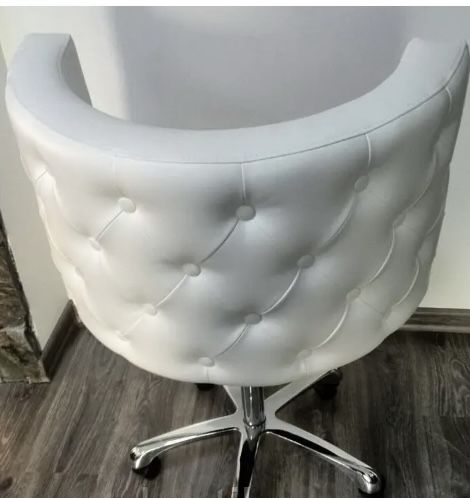 Меблі для салону краси манікюрний стіл