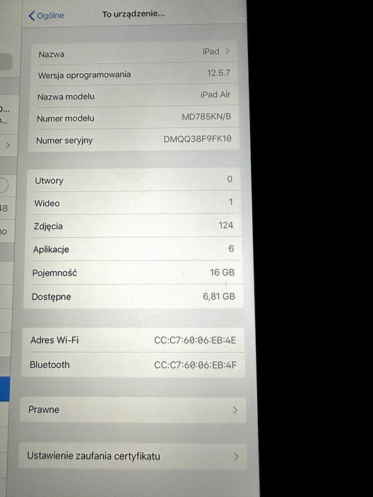 iPad Air gen 1 // 16GB // BEZ BLOKAD + ETUI