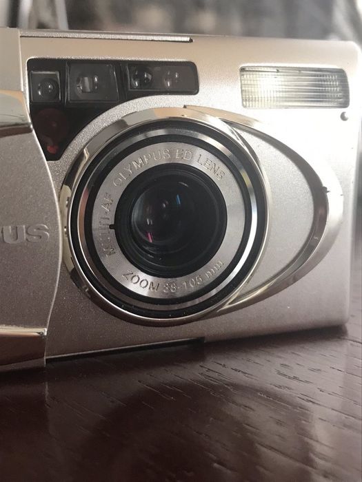 Продам плёночный фотоаппарат Олимпус мю-5 38-105мм