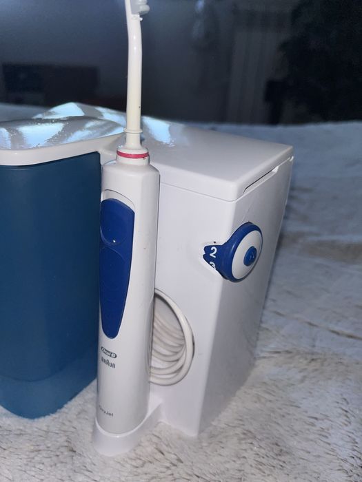 jato de agua dentário da ORAL-B