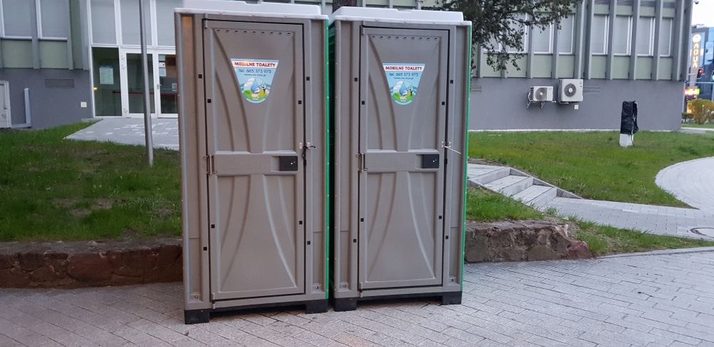Toalety przenośne Kielce Wynajem sprzedaż  i serwis  toalet Wywóz Niec