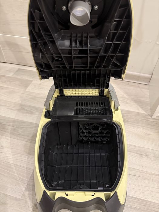 Odkurzacz miele s5 1600w sprawny odnowiony