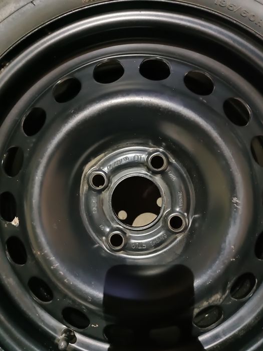 Запаска нова 195/60 R15