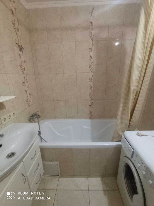 Квартира 1-кімнатна  подобово  в новобудові біля McDonald's  центр