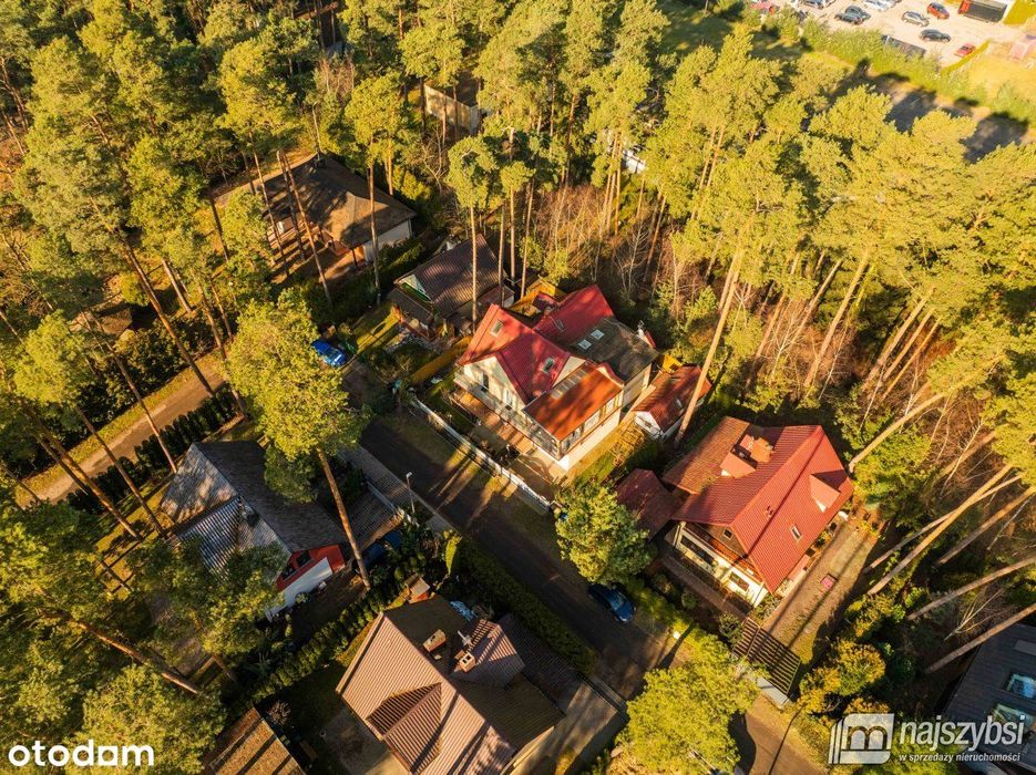 Morzyczyn - dom wolnostojący tuż obok jeziora