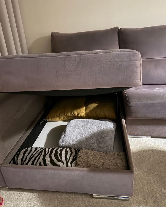 Sofá Chaise Longue Extensível com Arrumação + 2 Pufes | Excelente Estado