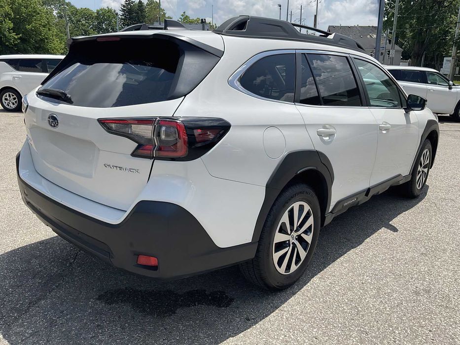 Subaru Outback      2024