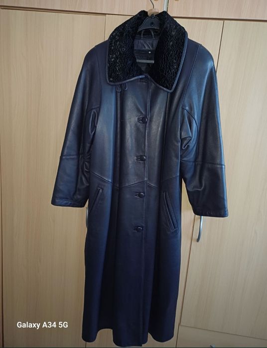 Płaszcz damski skórzany