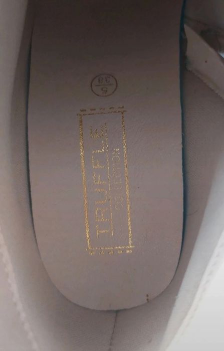 Botki biszkoptowe na obcasie