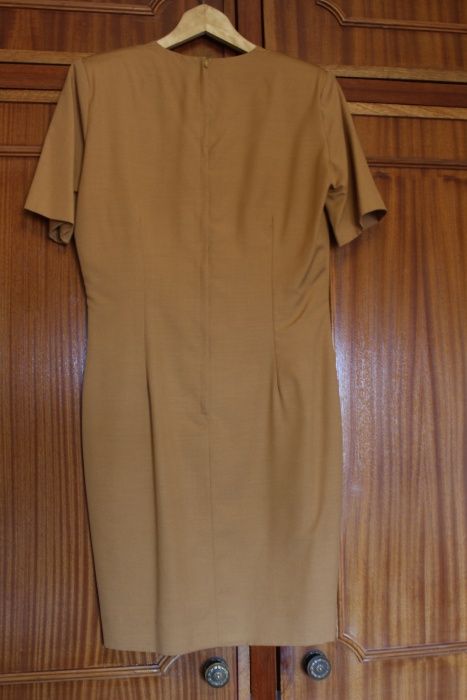 Vestido cor camel