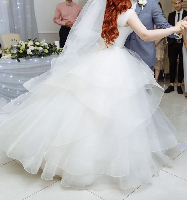Весільна сукня м-л