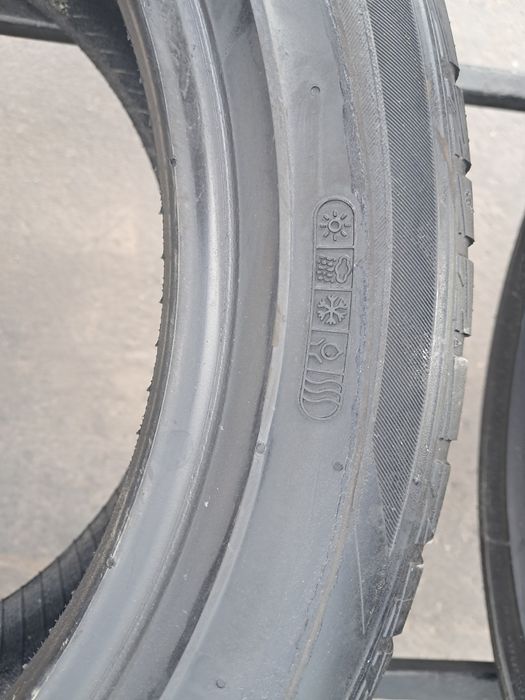 Nr 25 opony 215/45/16 całoroczne  Hankook