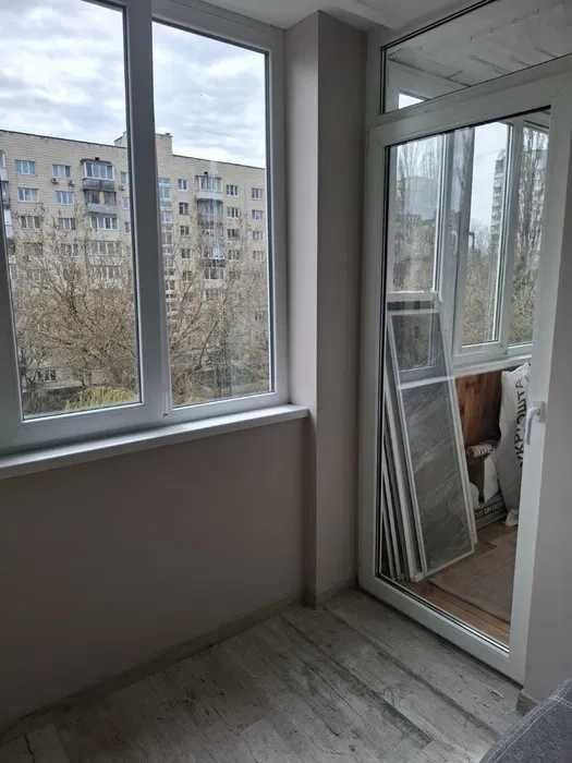 Продаж 1к квартири біля метро ТЕРЕМКИ