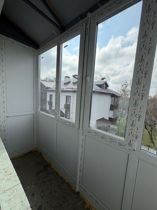 3 к квартира, площа 53 м2, гараж в подарунок. Держпрограми