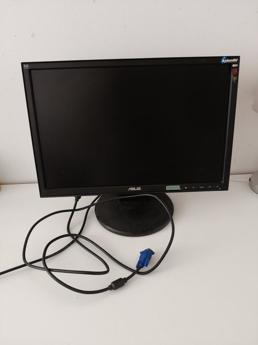 Monitor Asus 19 cali