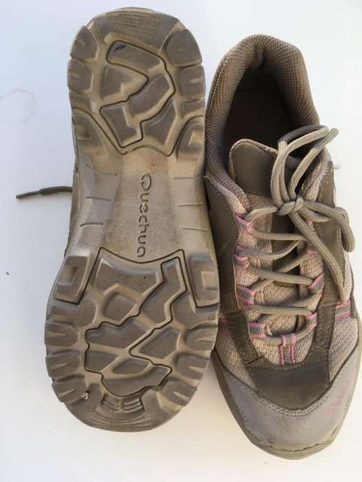 Tenis Quechua em optimo estado quase novos