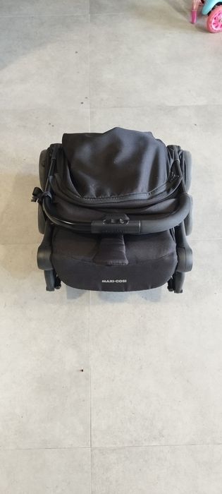 Carrinho bebe maxi cosi  em ótimo estado