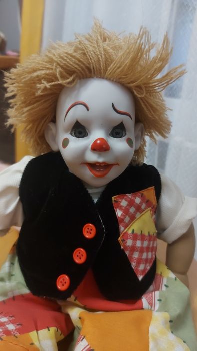 Клоун игрушка красивый кукла