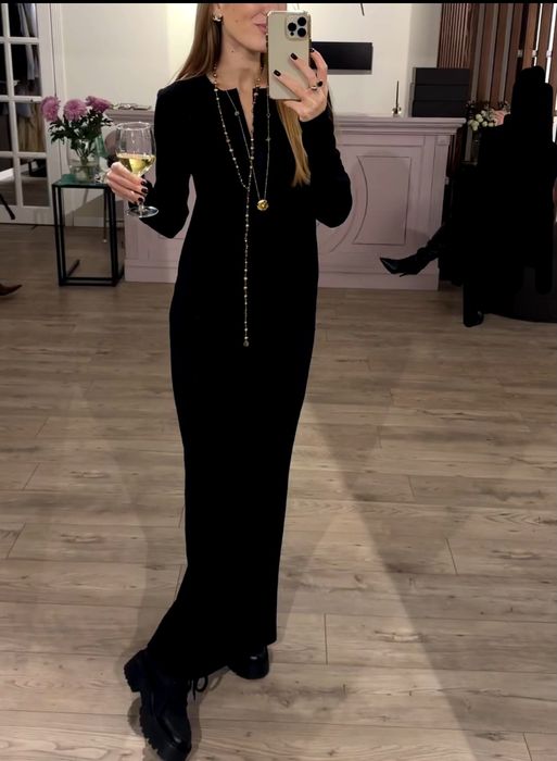 Стильное платье Katimo