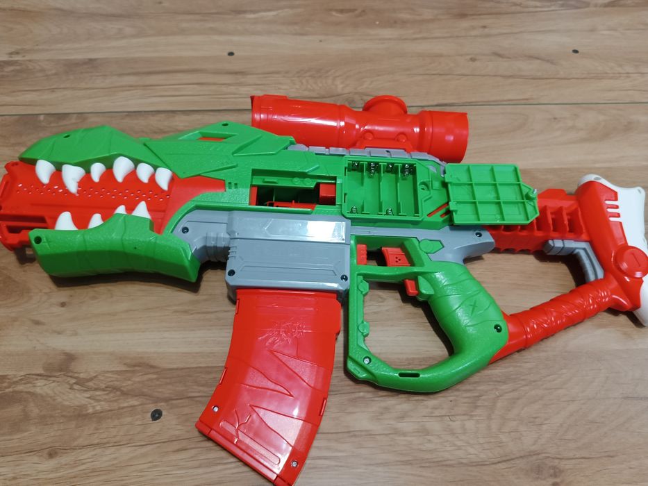 Іграшковий моторизований бластер Nerf DinoSquad Rex-Rampage