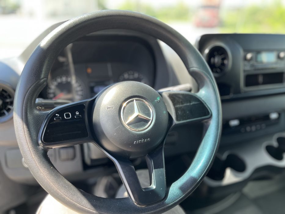 Мерседес спрінтер