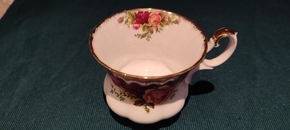 Serwis do herbaty/kawy Royal Albert, Old Country Roses, 1962, PRL