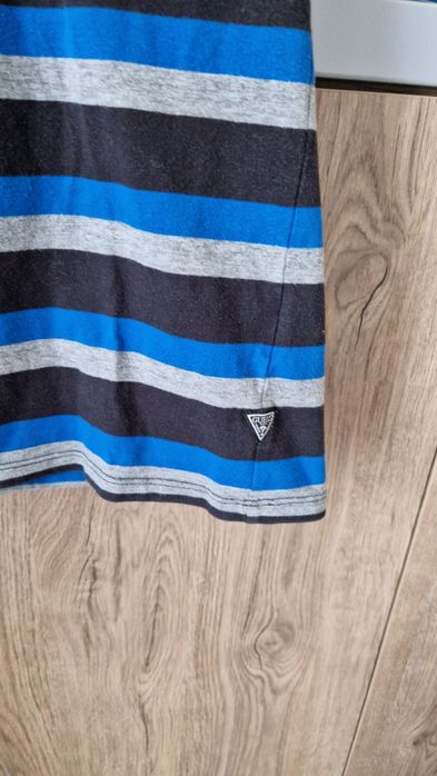 Koszulka męska grantowa czarna szara w paski Guess /L