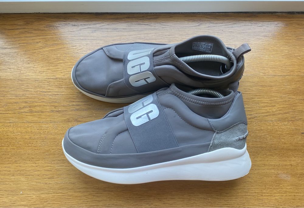 UGG базові кросівки кроссовки спорт база 40 40.5р