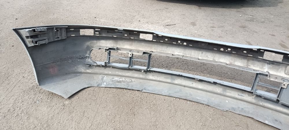 Бампер  BMW. е39