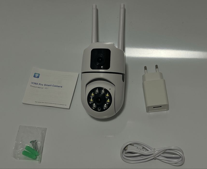 Wi-Fi відеокамера 4MP UltraHD. Поворотна, нічне бачення.