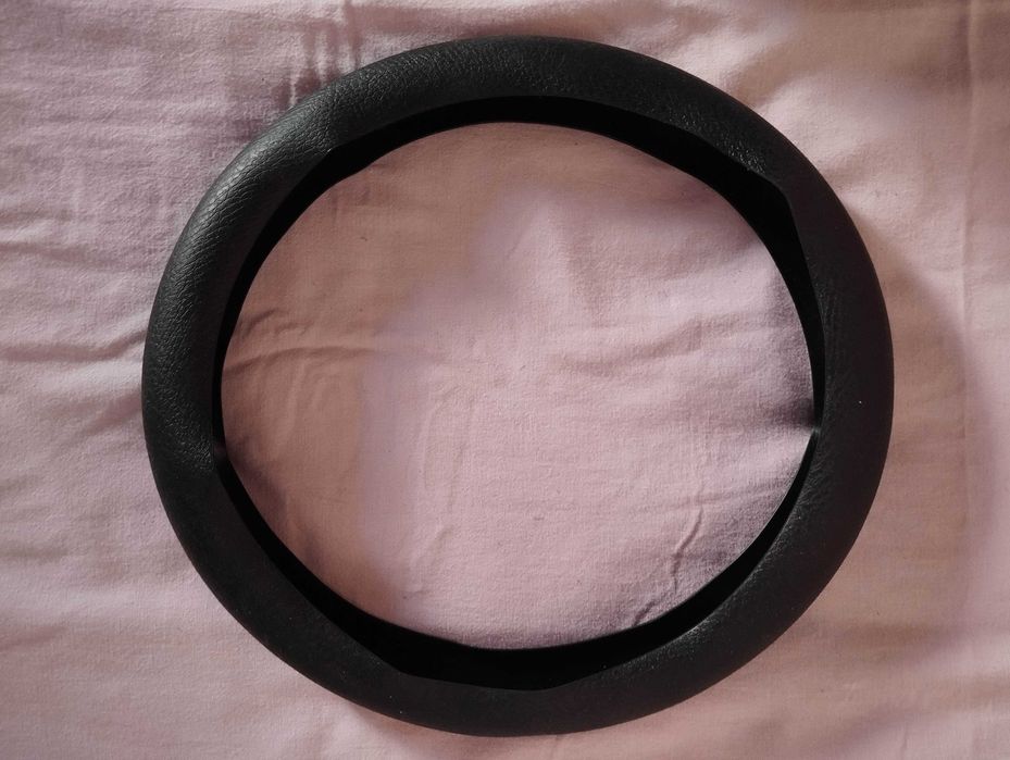 Capa Volante - Silicone - Preto - 34 a 45 cm - NOVA