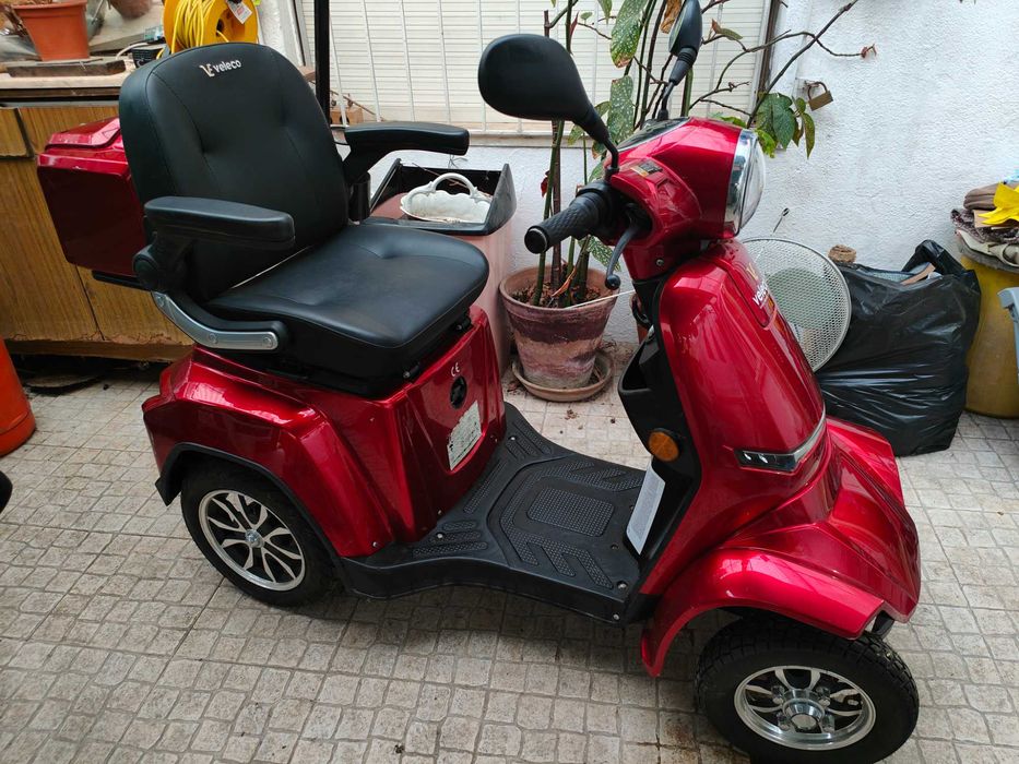 Scooter Eléctrica 4 Rodas Veleco – Mobilidade Reduzida – Como Nova