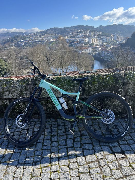 E-bike Focus Jam2 SL 8.2 Carbono 2025