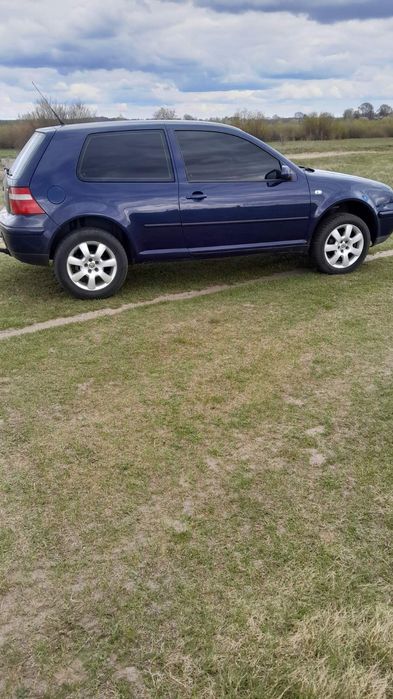 Продам VW GOLF 4