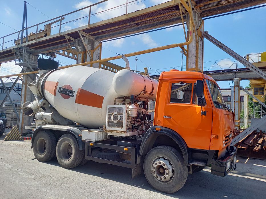 Автобетонозмішувач Камаз 53229