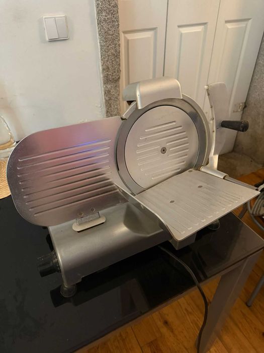 Cortadora de queijo, fiambre, carne.