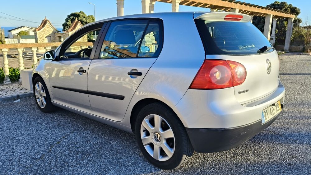 VW	 Golf V 1.4i 150.000Km NACIONAL - REVISÕES