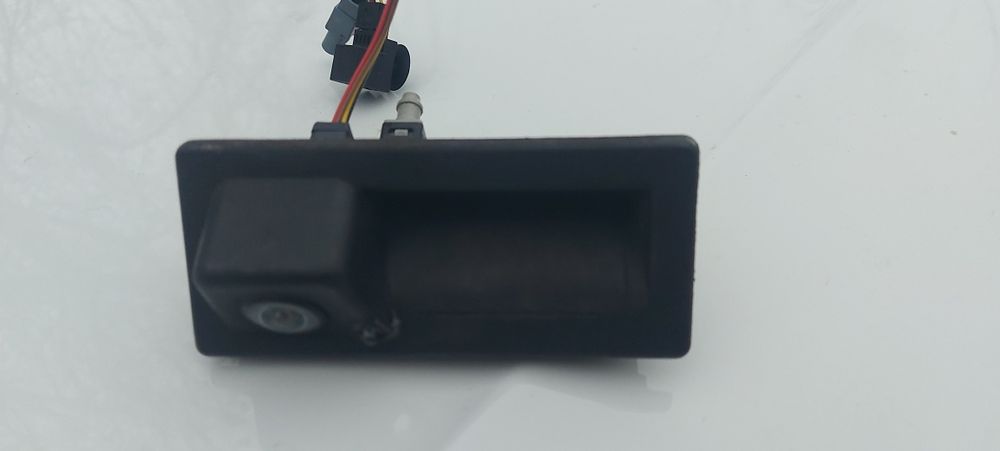 Замок з камерою заднього виду до Tiguana 2020р.