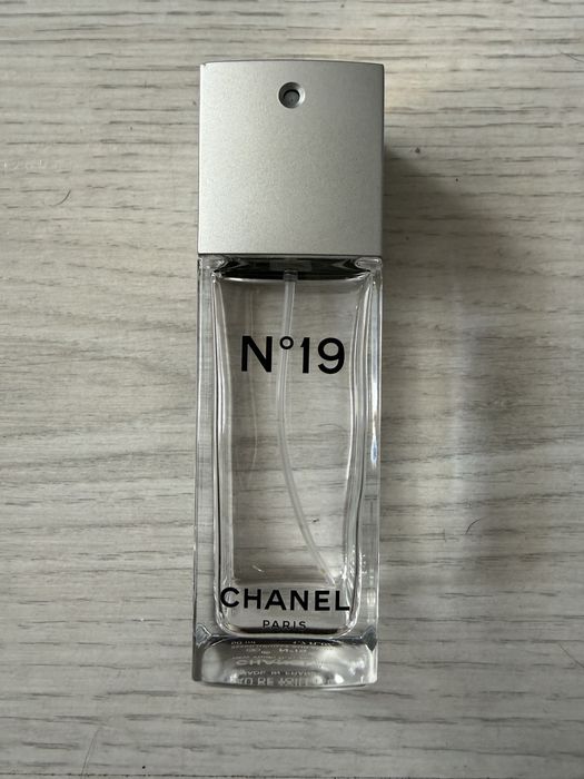 Chanel pusty flakon