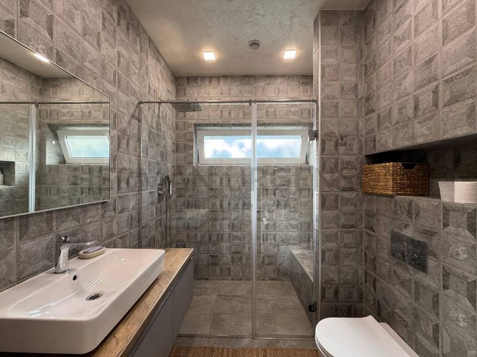 Продаж 2к квартири 64 м.кв / вул. Кошицька, Центр