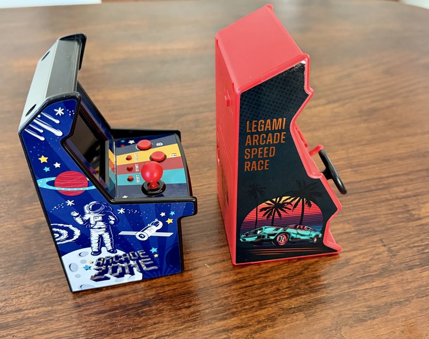 2 Mini Consolas Arcade Retro Legami – Como Novas | Diversão Garantida