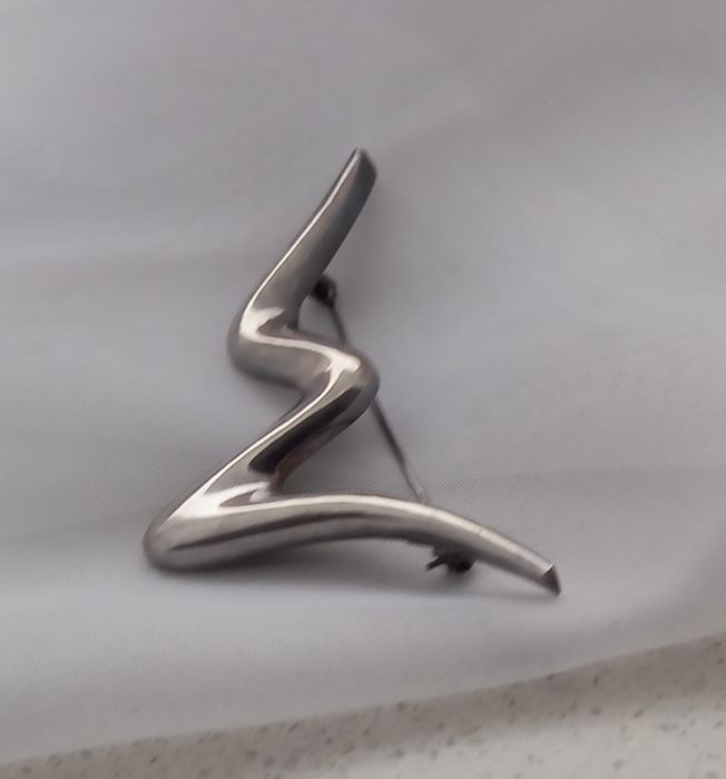 Efektowna broszka  PRL srebro duza