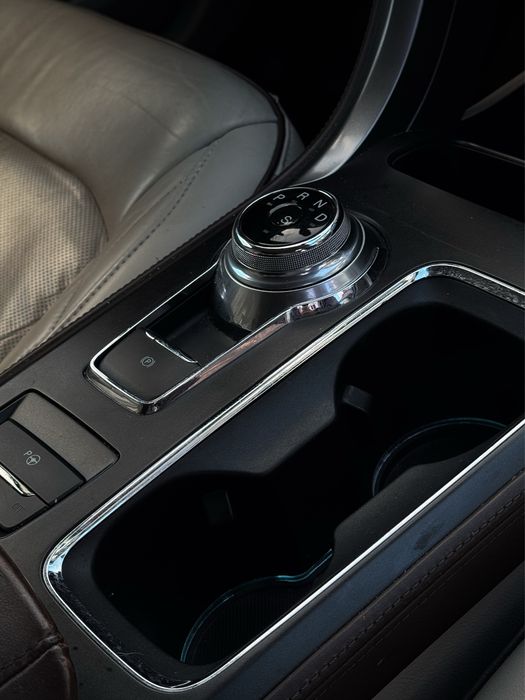 Продаж Ford Fusion 2.0 2017 AWD Platinum