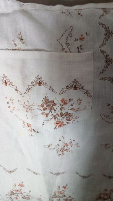 95. Stary fartuch z czasów PRL-u