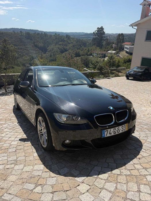 BMW 320d Coupe--